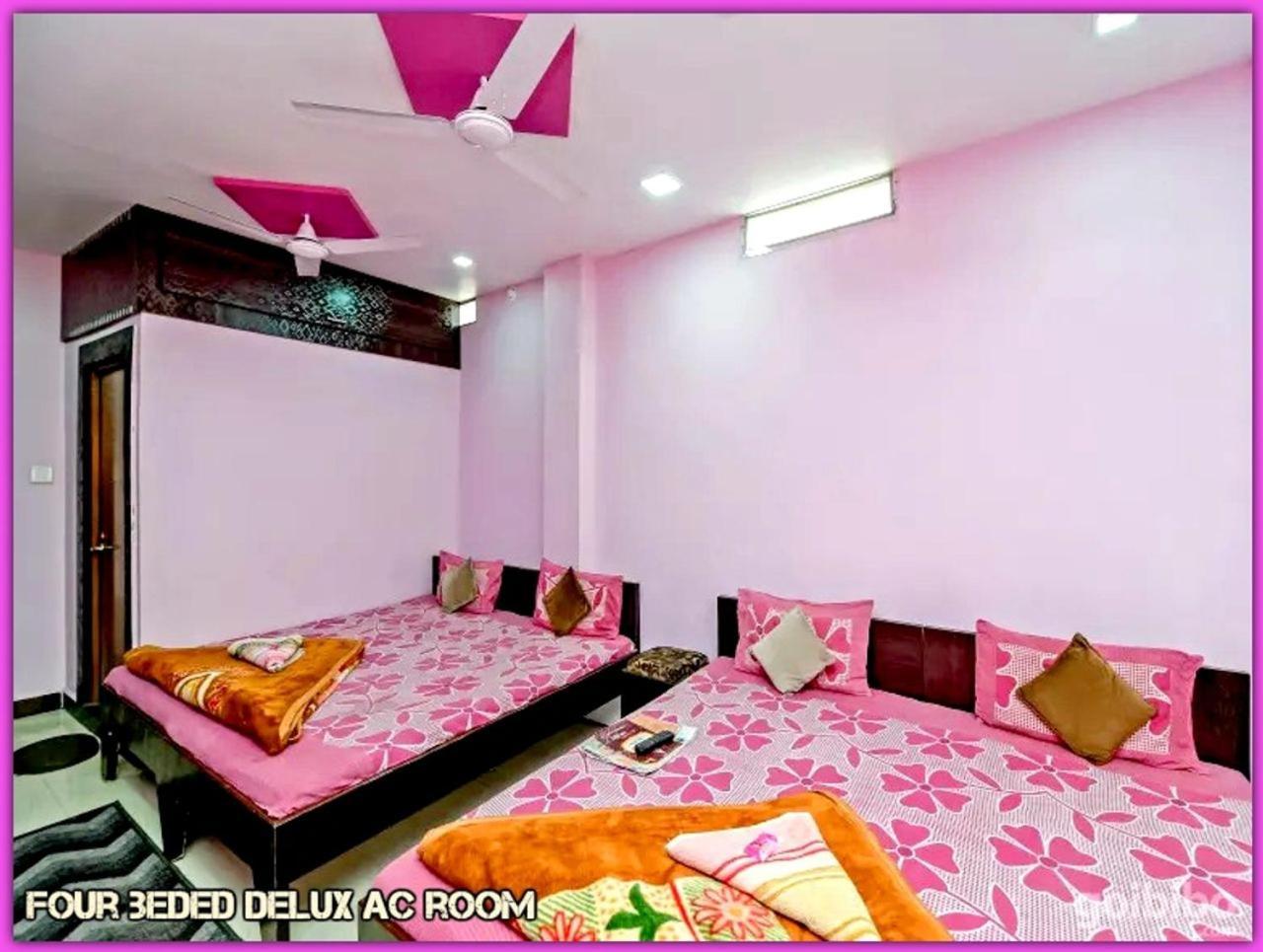 Mansarovar Guest House 乌贾因 外观 照片