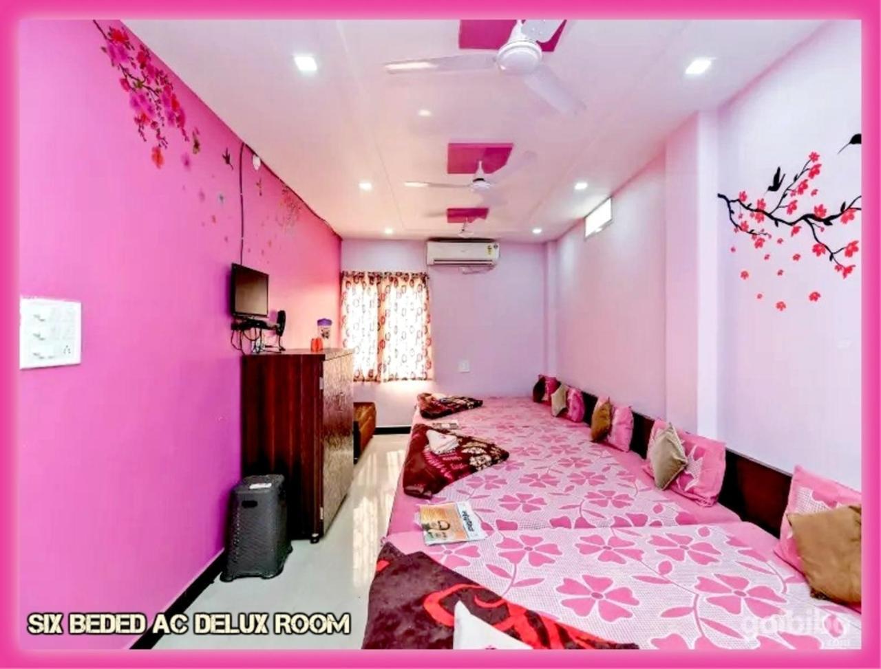Mansarovar Guest House 乌贾因 外观 照片