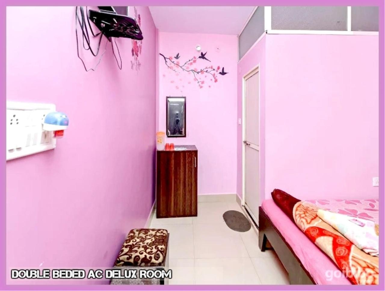 Mansarovar Guest House 乌贾因 外观 照片